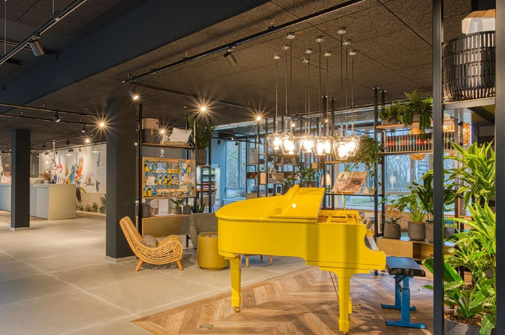 NinetyNine Hotel Amsterdam Airport 6