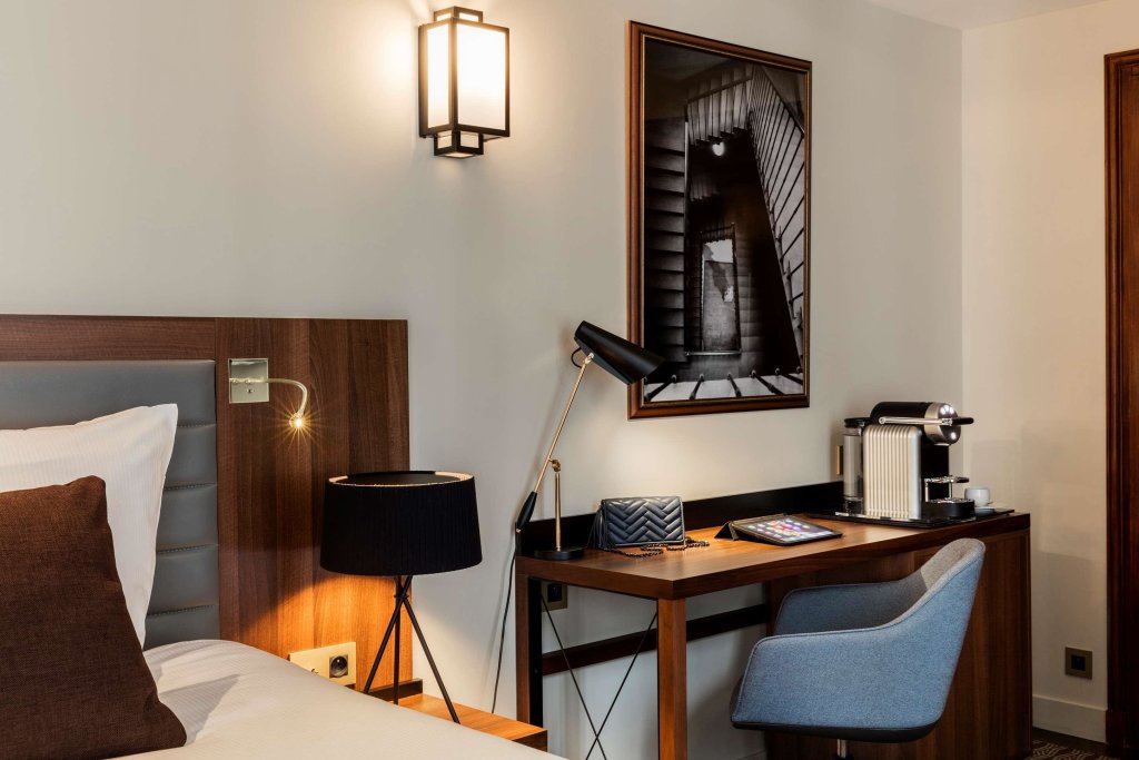Best Western Premier Kapital Opera 24