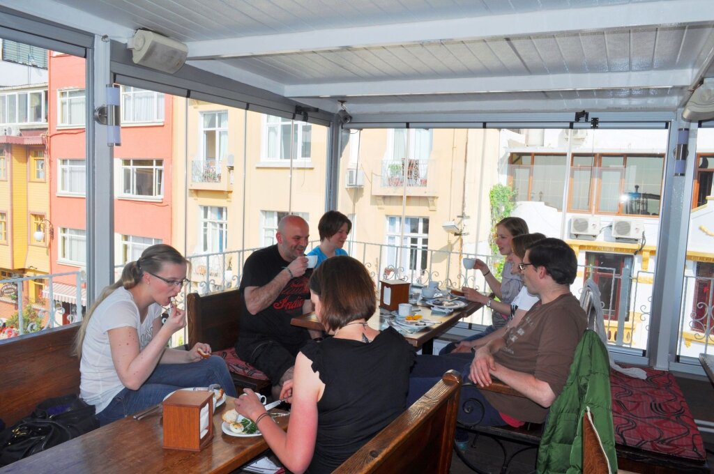 Antique Hostel & Guesthouse 13