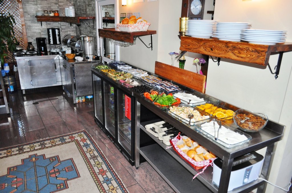 Antique Hostel & Guesthouse 5