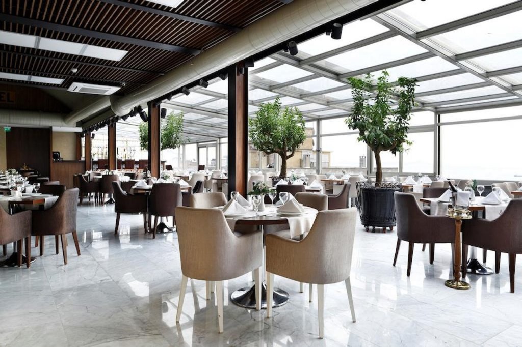 Darkhill Hotel 10