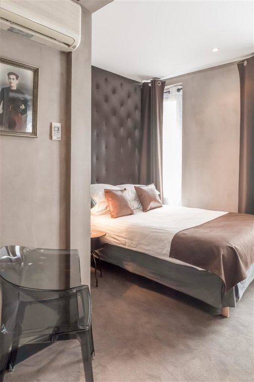 ZE Hotel 24