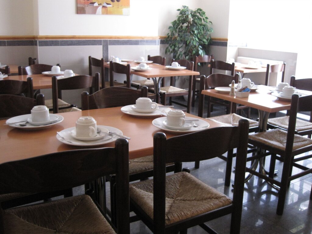 Elmwood Hotel 3