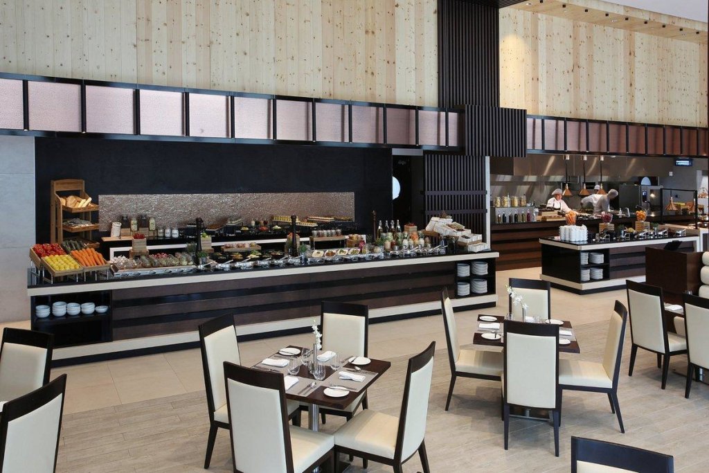 Metropolitan Hotel Dubai 13