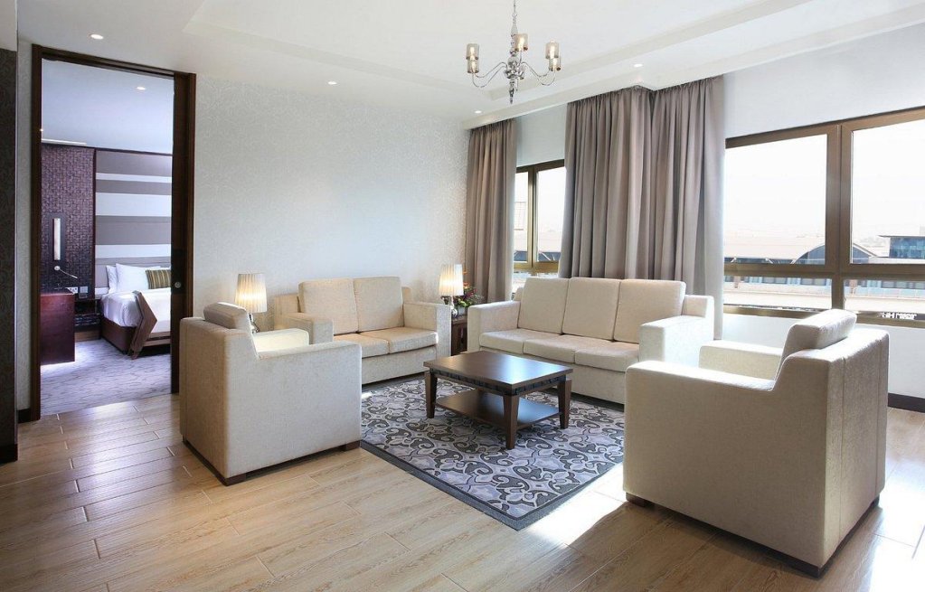Metropolitan Hotel Dubai 22