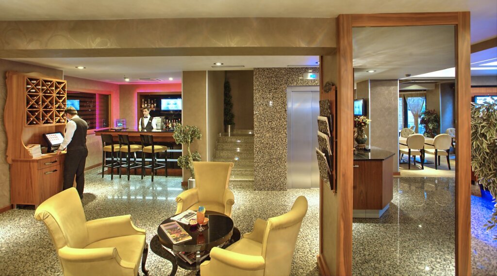 Hotel Momento - Special Class 2