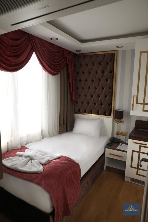 Burj Al Istanbul 12