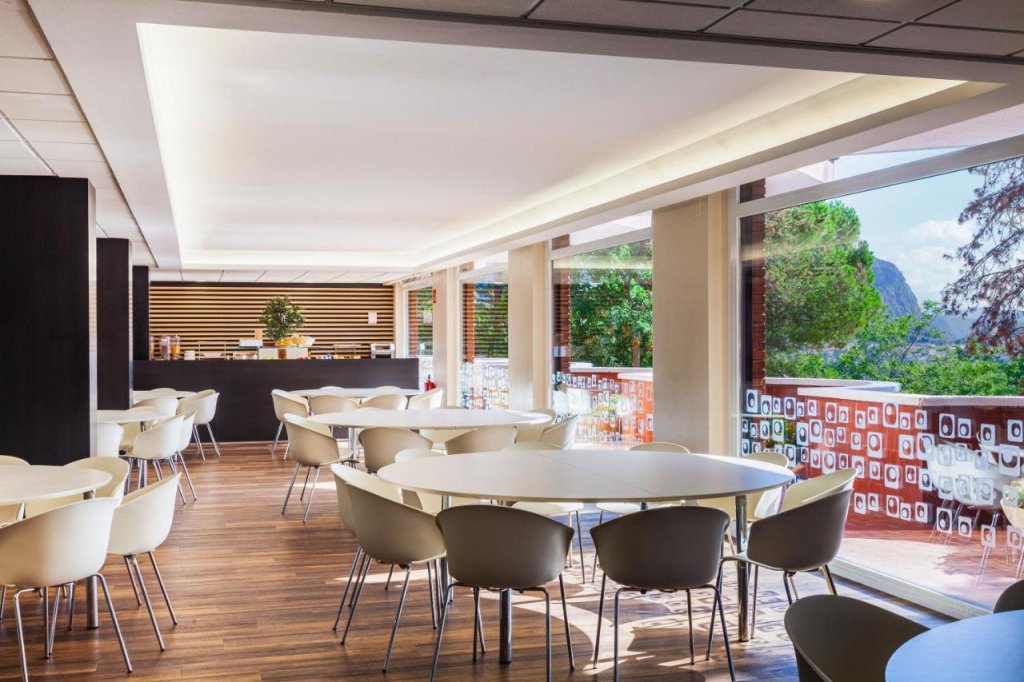 Montserrat Hotel & Training Center 13