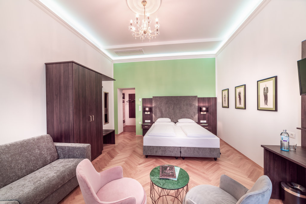 Boutique Hotel Donauwalzer 13