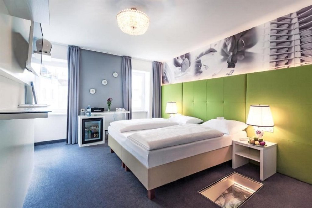 Boutique Hotel Donauwalzer 2