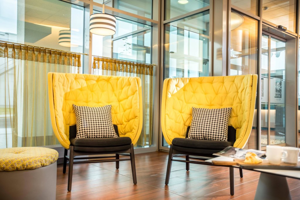 Comfort Hotel Frankfurt Airport West 12