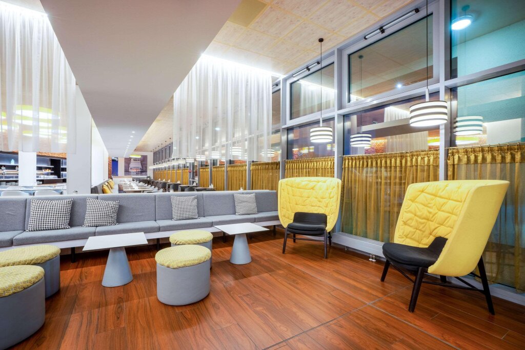 Comfort Hotel Frankfurt Airport West 4