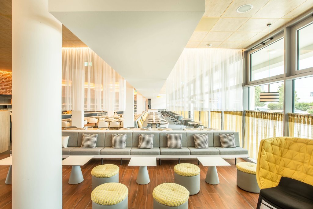 Comfort Hotel Frankfurt Airport West 9