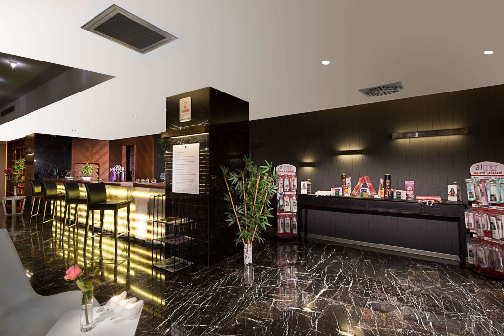 Doubletree By Hilton Istanbul Old Town 23