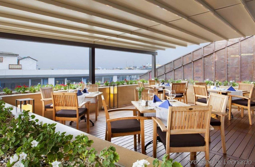 Doubletree By Hilton Istanbul Old Town 4