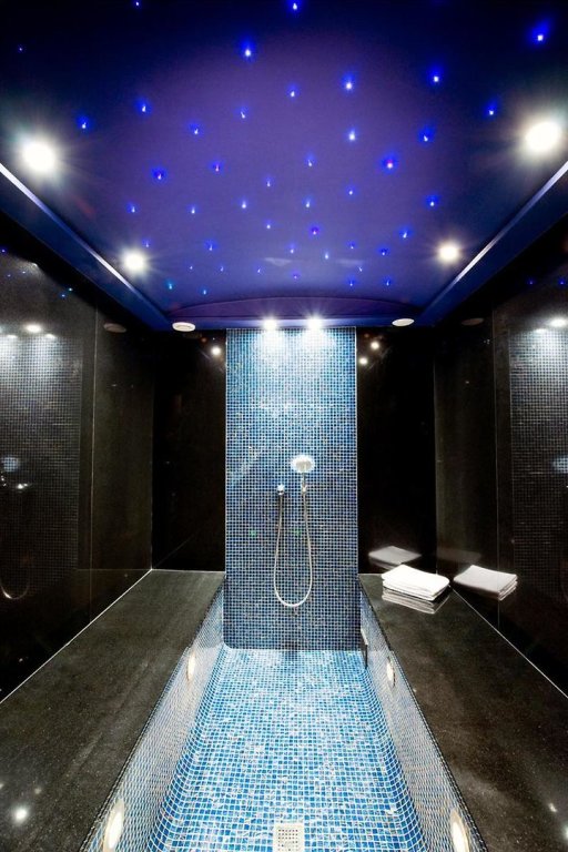 Doubletree By Hilton Istanbul Old Town 9