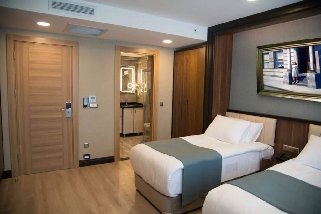 Valens Hotel Downtown 12