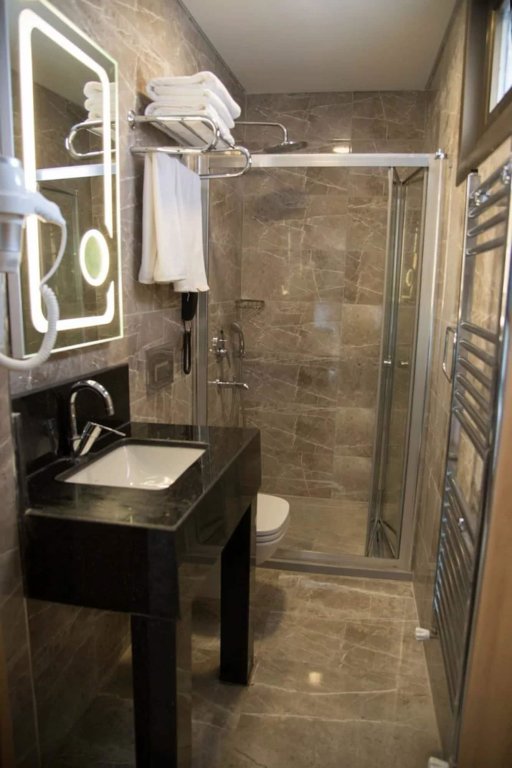 Valens Hotel Downtown 21