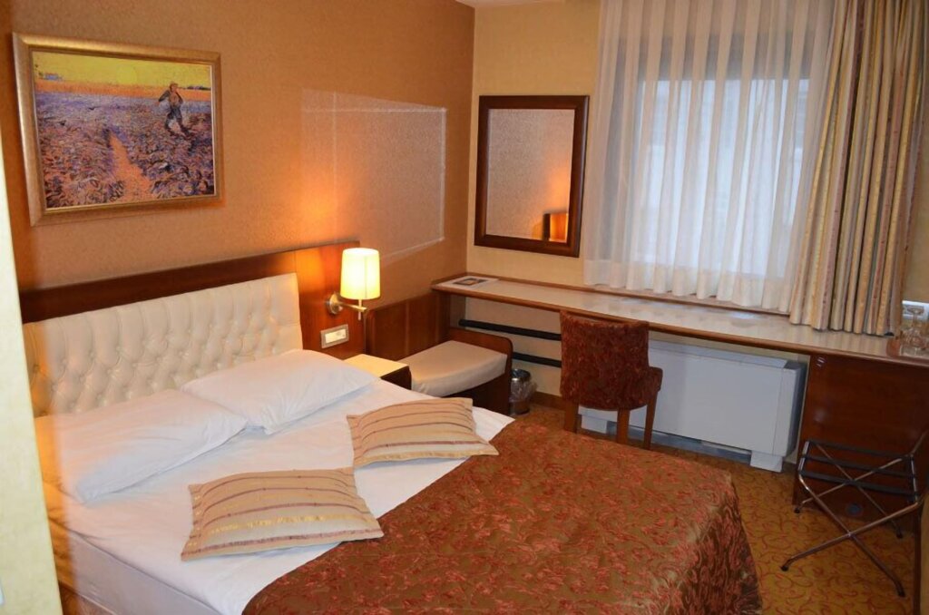 Hotel Yuksel 4