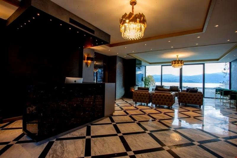 Del Lago Luxury Hotel By Saracoglu 7