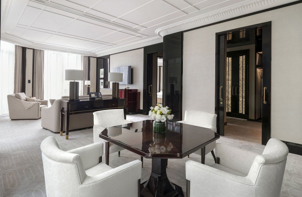 The Peninsula Istanbul 12