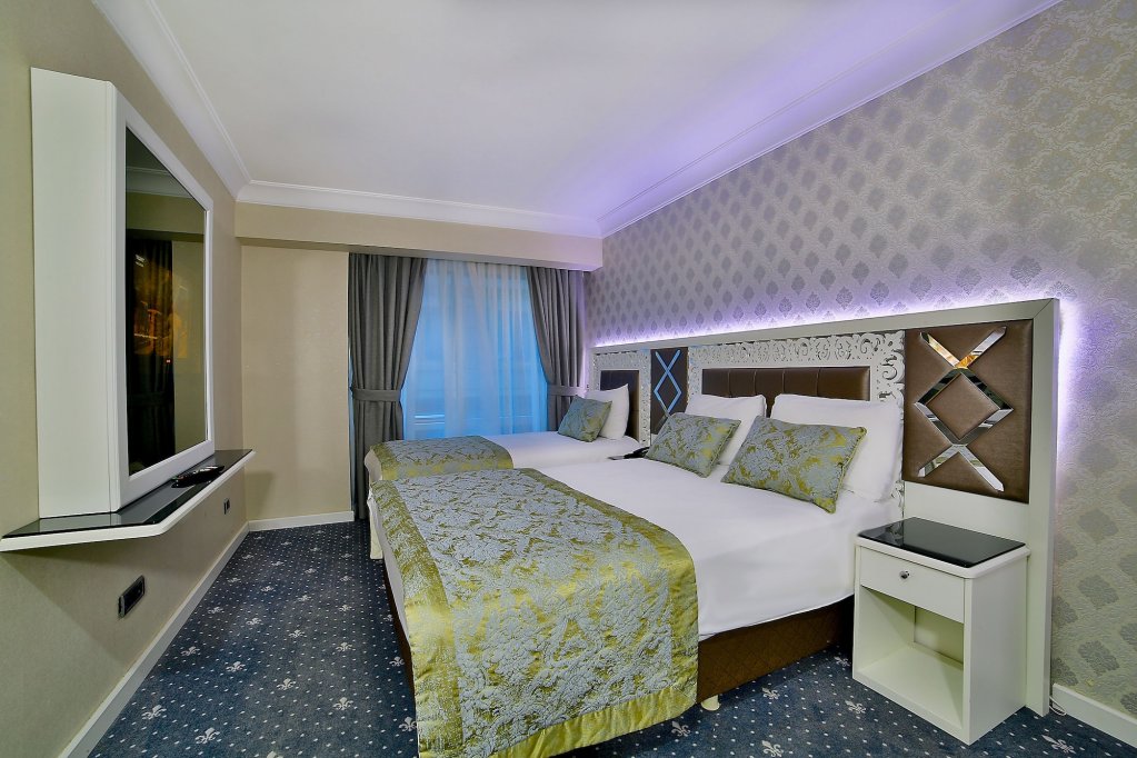 Hotel Monaco 21
