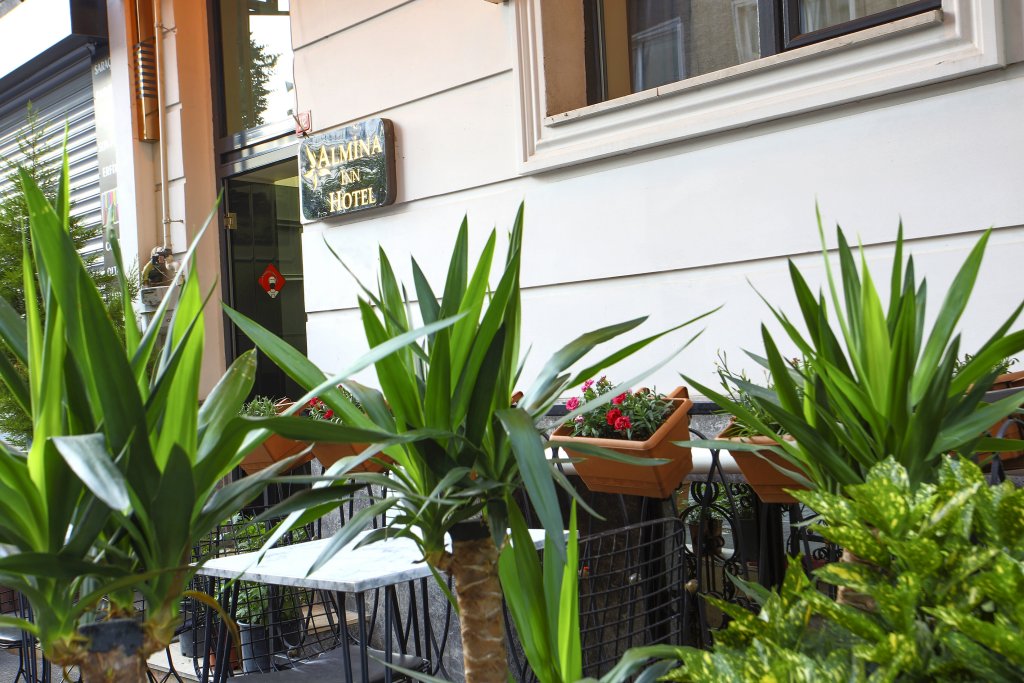 Almina Inn Hotel 8