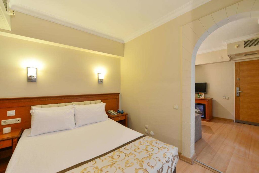 Prestige Hotel Old City 11