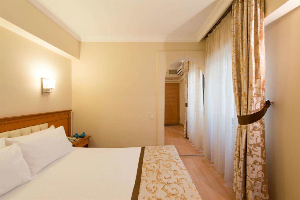 Prestige Hotel Old City 13