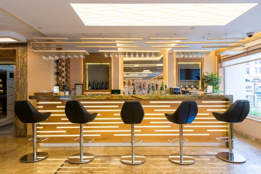 Prestige Hotel Old City 18