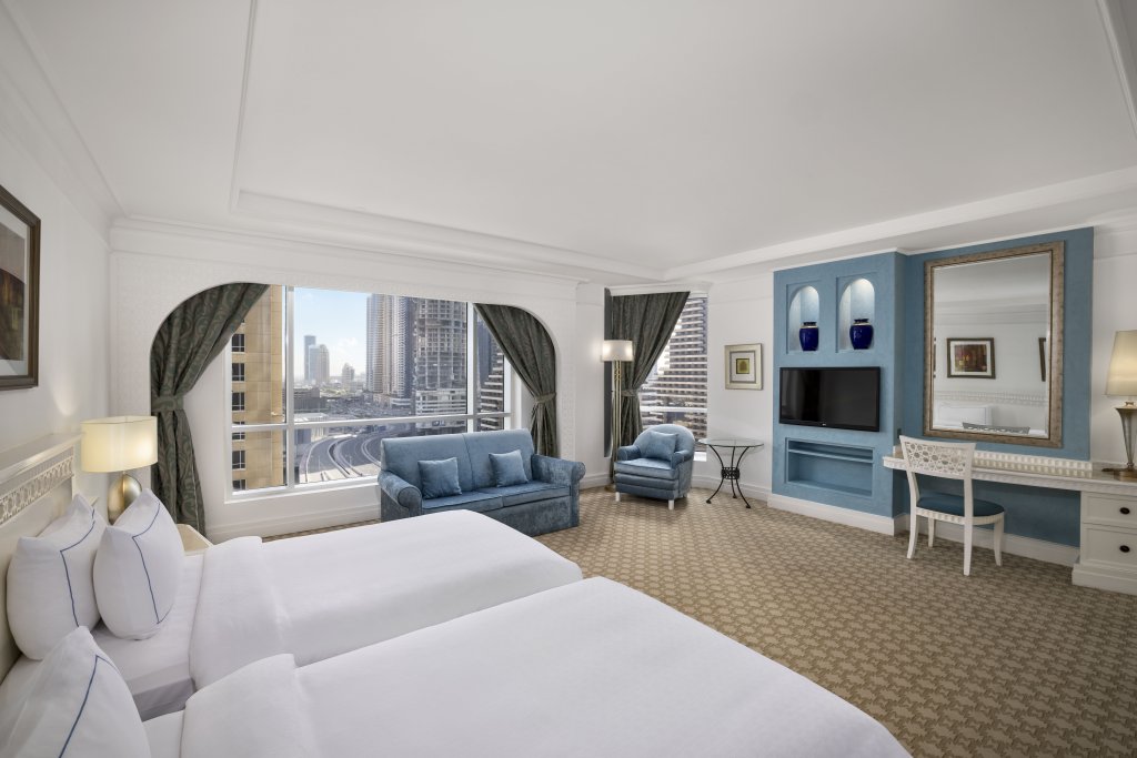 Habtoor Grand Resort, Autograph Collection 6