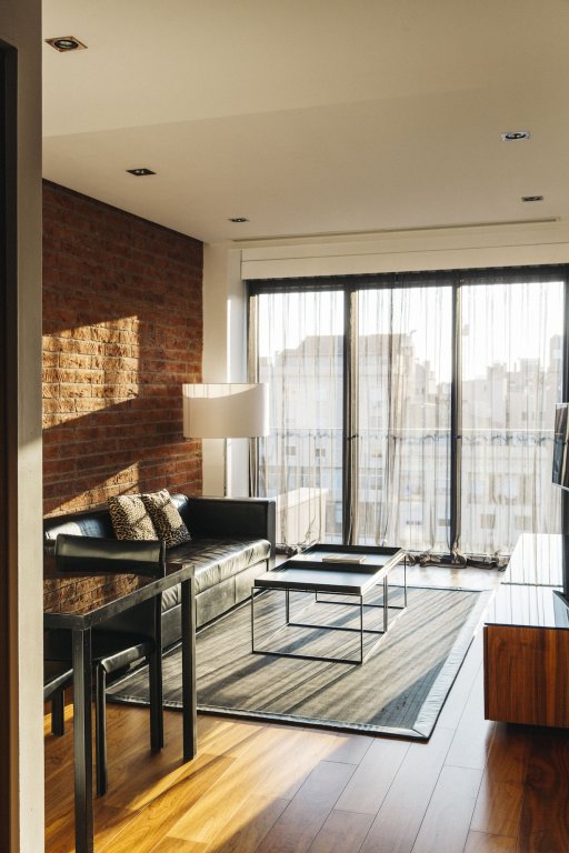 Suites Avenue 18