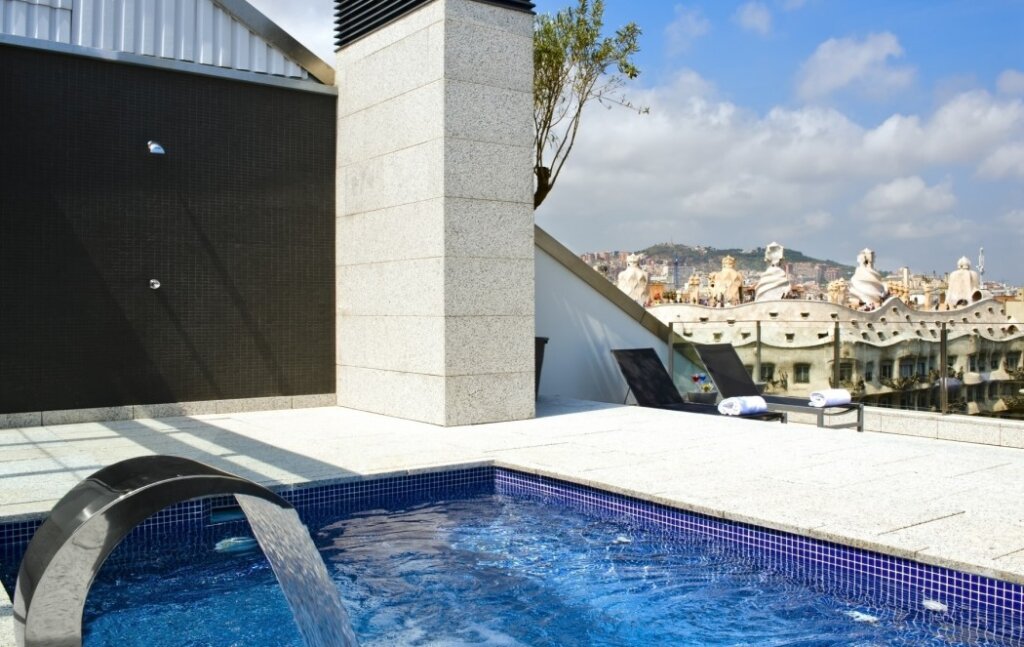 Suites Avenue 8