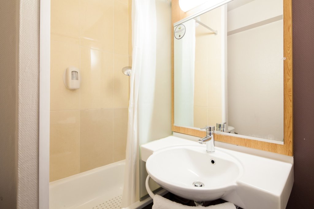 B&B Hotel Paris Roissy CDG Aéroport 8