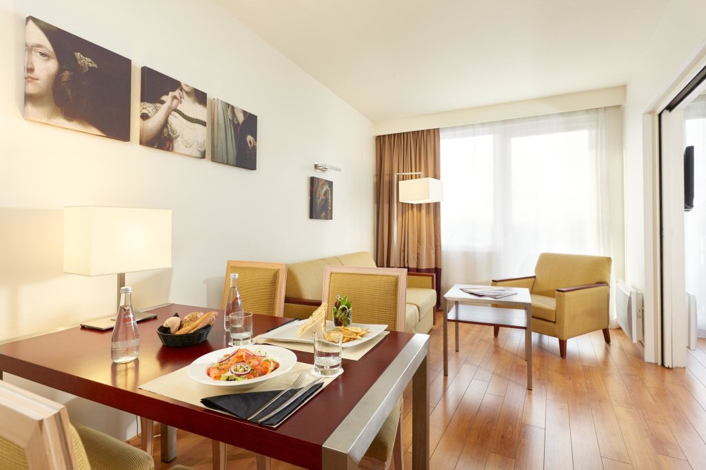 Zenitude Relais & Spa - Paris Charles de Gaulle 14