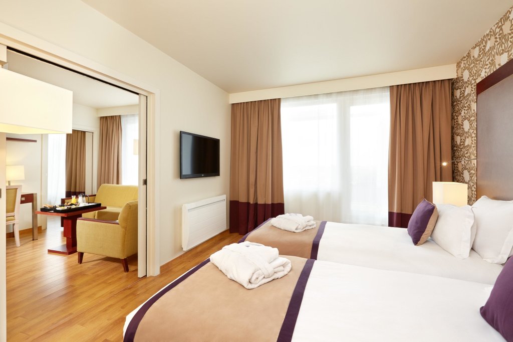 Zenitude Relais & Spa - Paris Charles de Gaulle 15