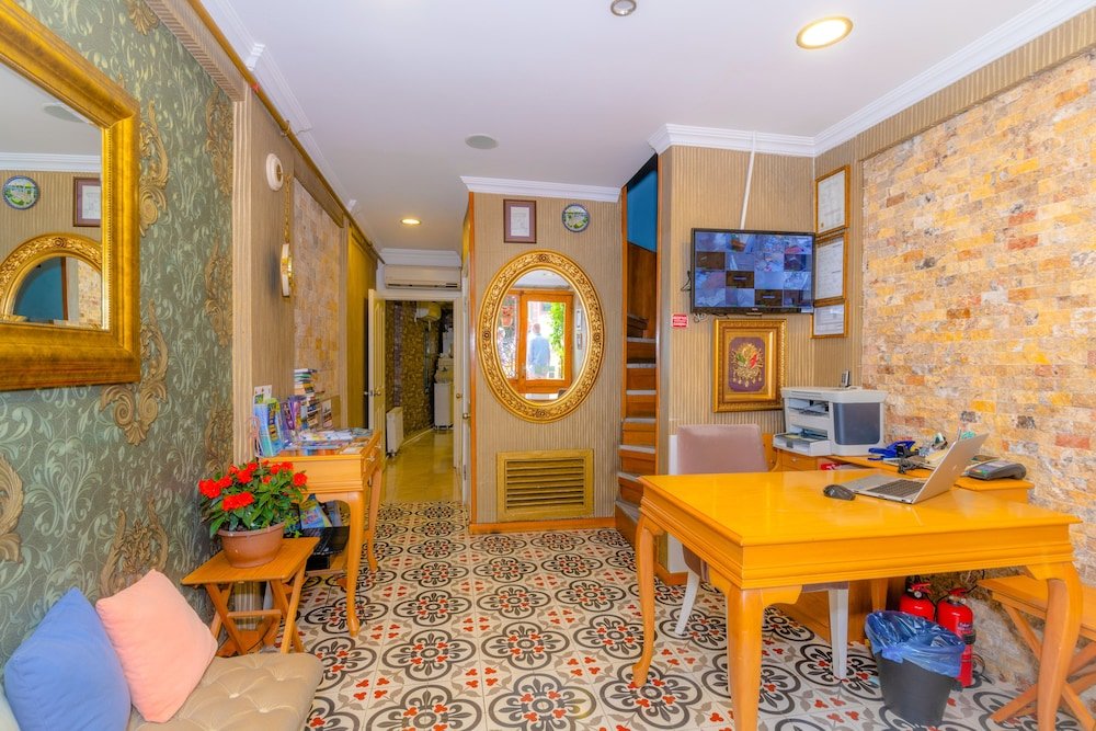 Walnut Shell Hotel 22