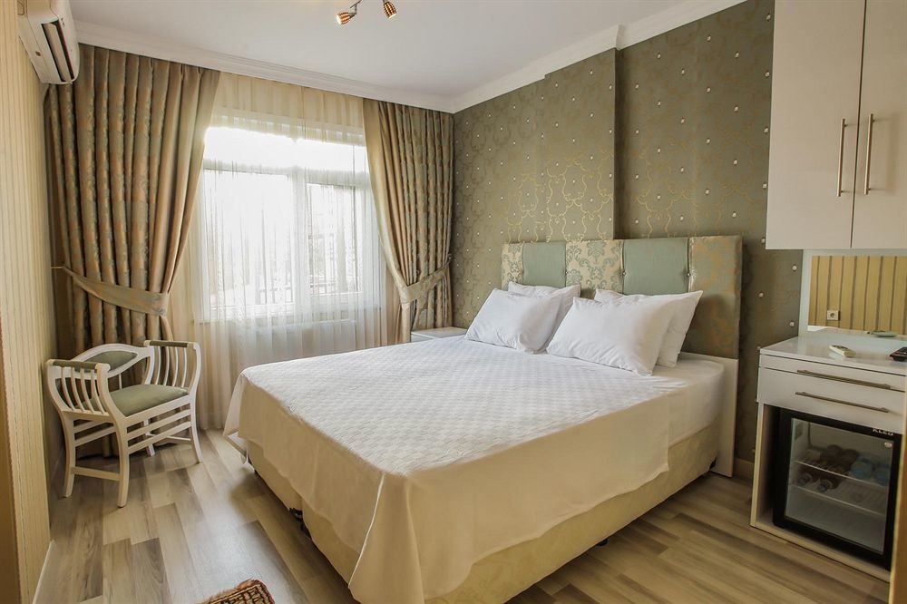 Walnut Shell Hotel 3
