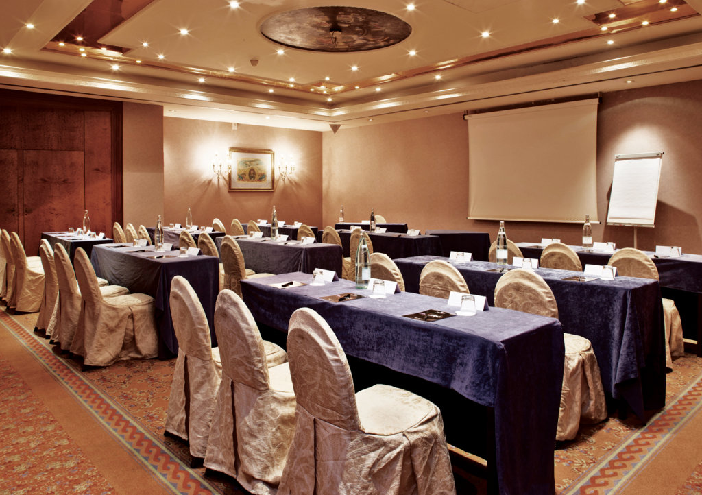 Millennium Hotel Paris Charles de Gaulle 19