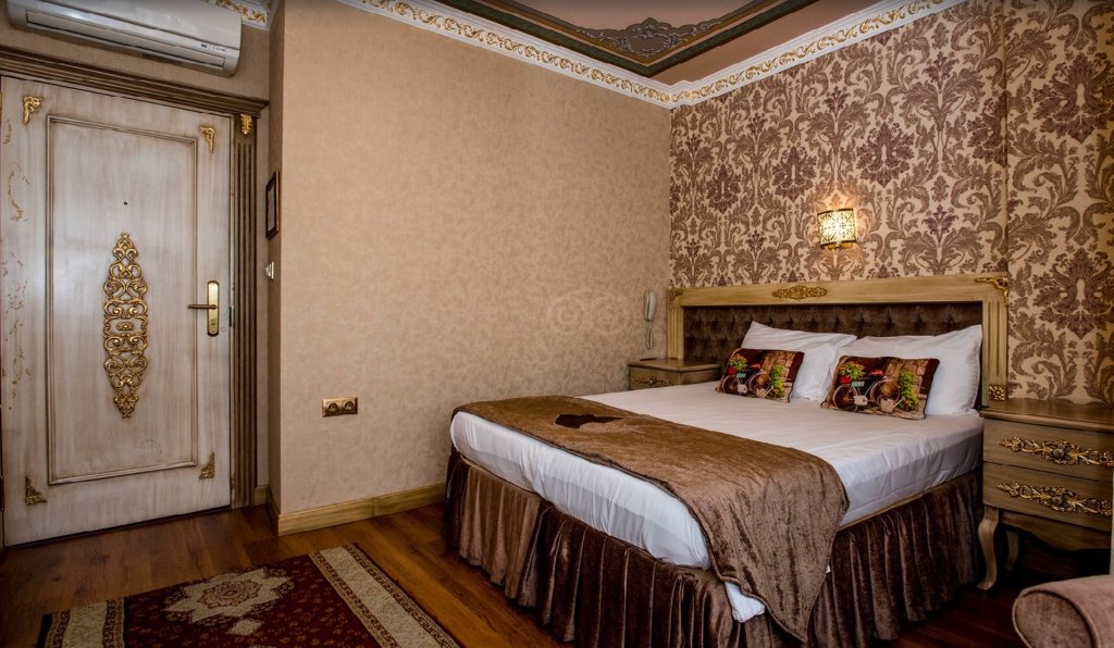 Kaftan Hotel 2