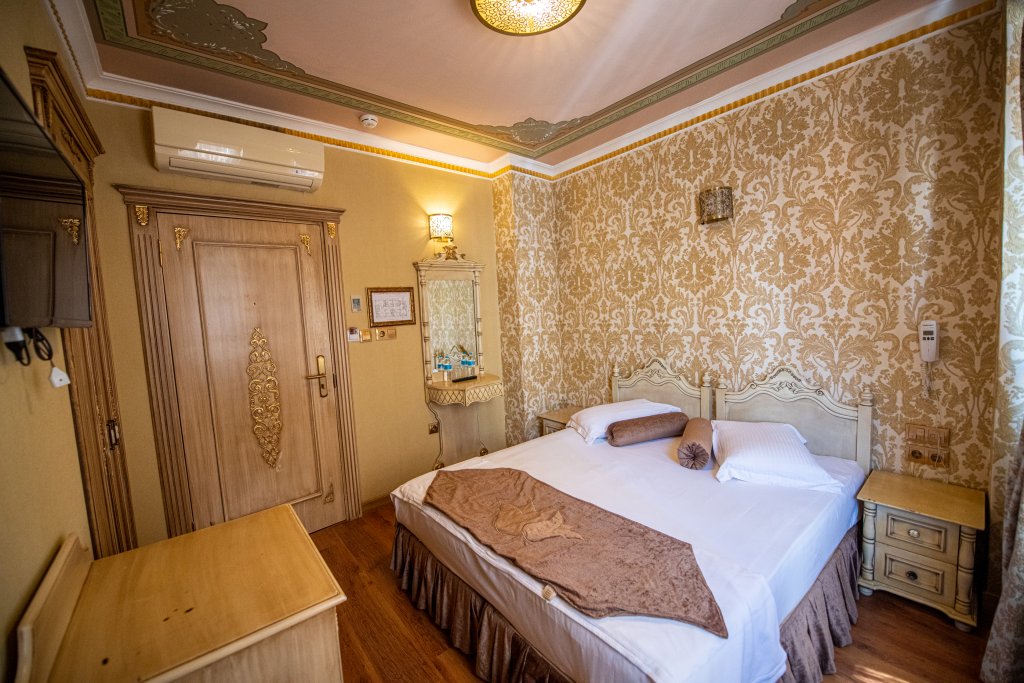 Kaftan Hotel 3