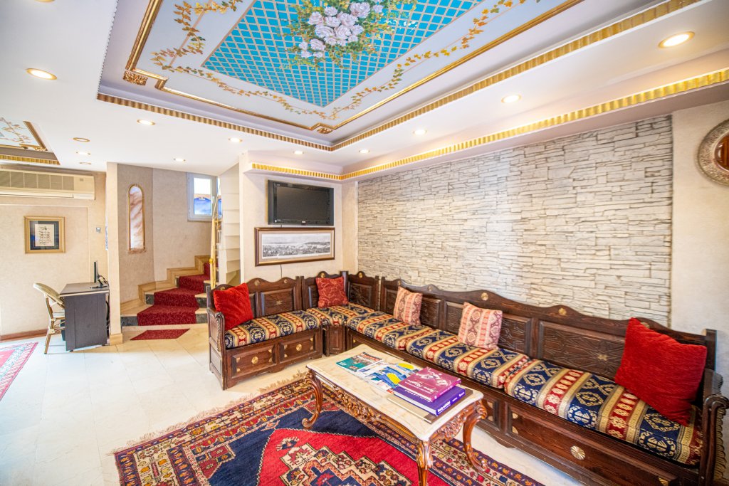 Kaftan Hotel 8