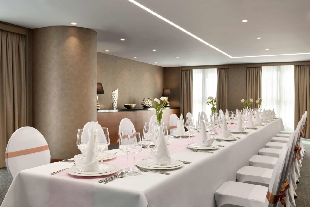 The First Collection Marina, Dubai, a Tribute Portfolio Hotel 24