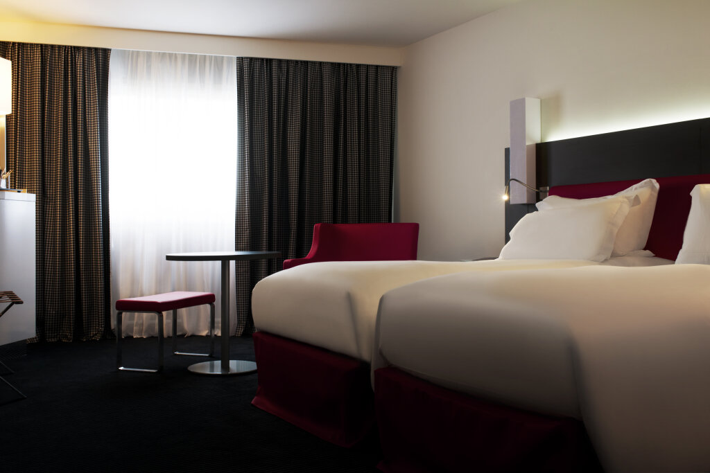 Mercure Paris CDG Airport & Convention 5