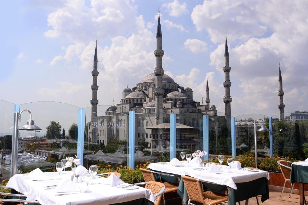 Blue House Hotel 2