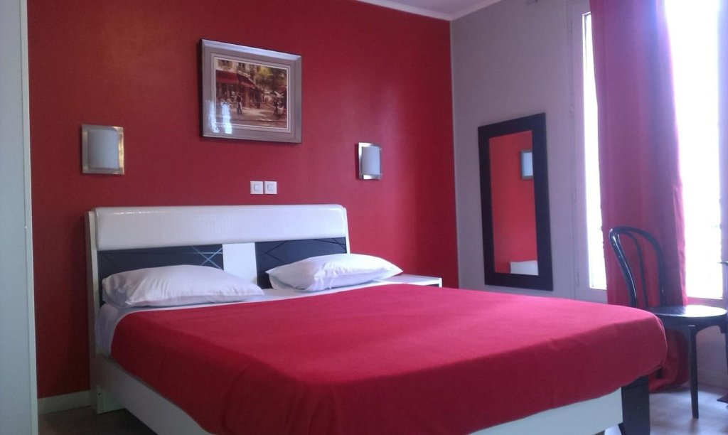 Hipotel Paris Gambetta Republique 8