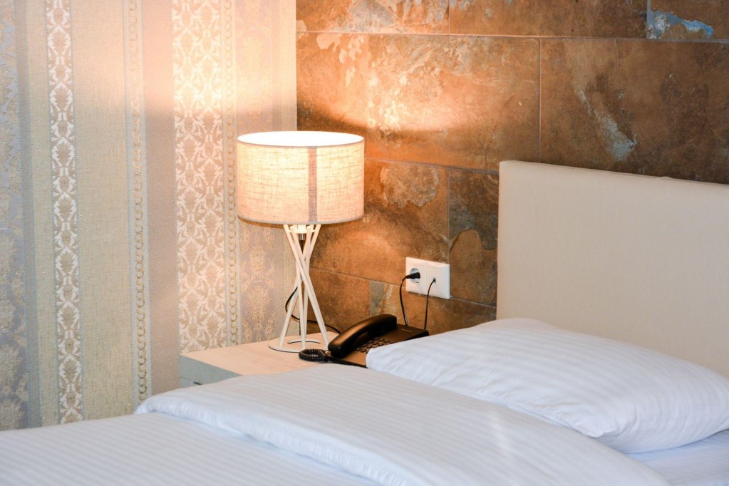 Eleon Boutique Hotel 10