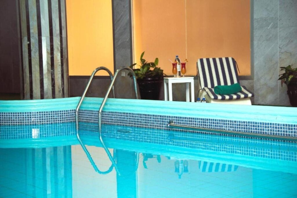 Nova Park Hotel 17