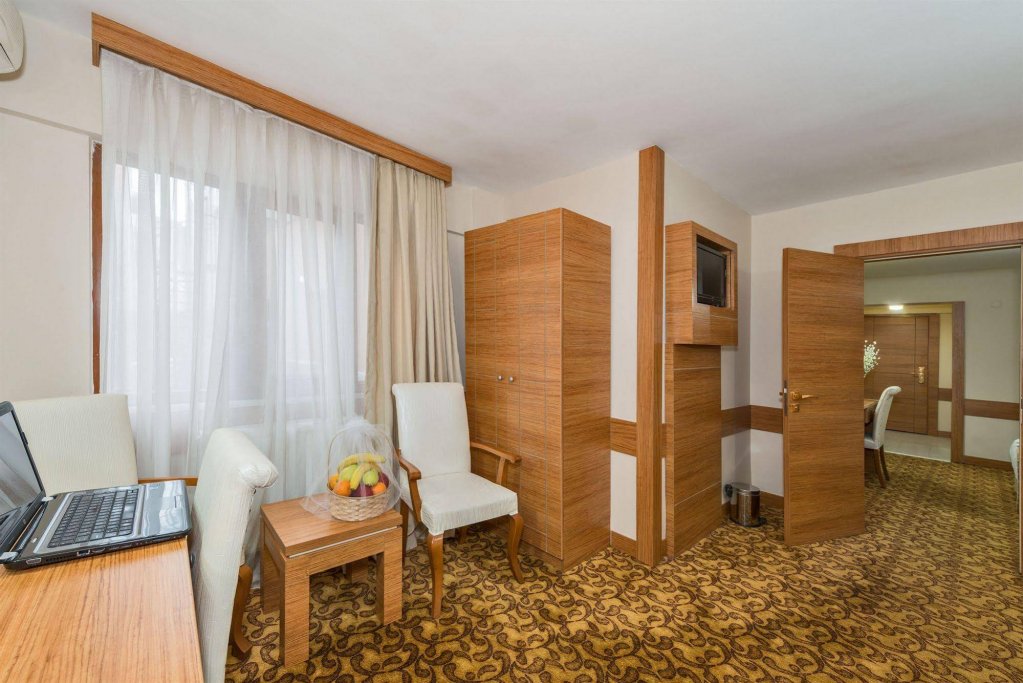 Selenay Hotel 11