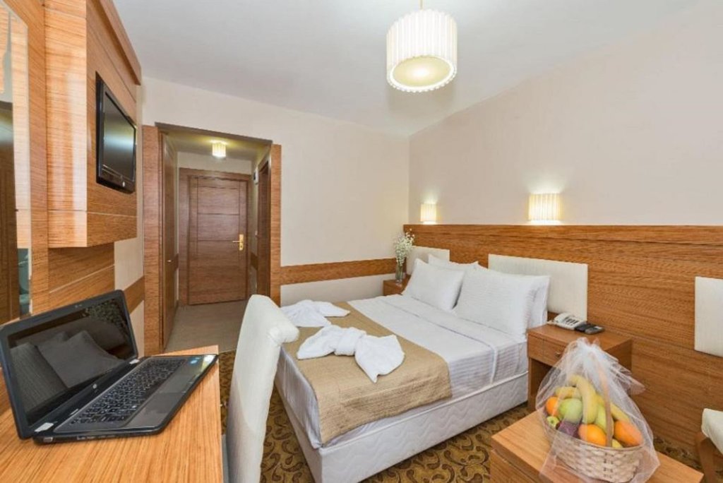 Selenay Hotel 17